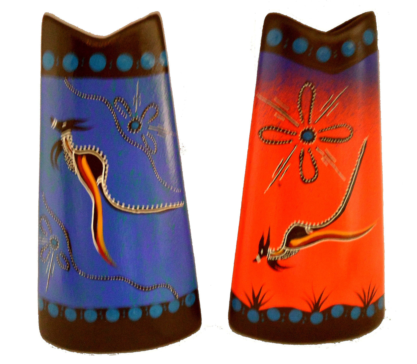 Vase medium Vee top 26 cm high. Handpainted in display box